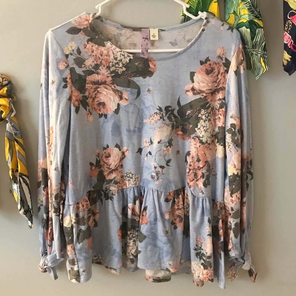 alya; long sleeve floral boutique peplum top